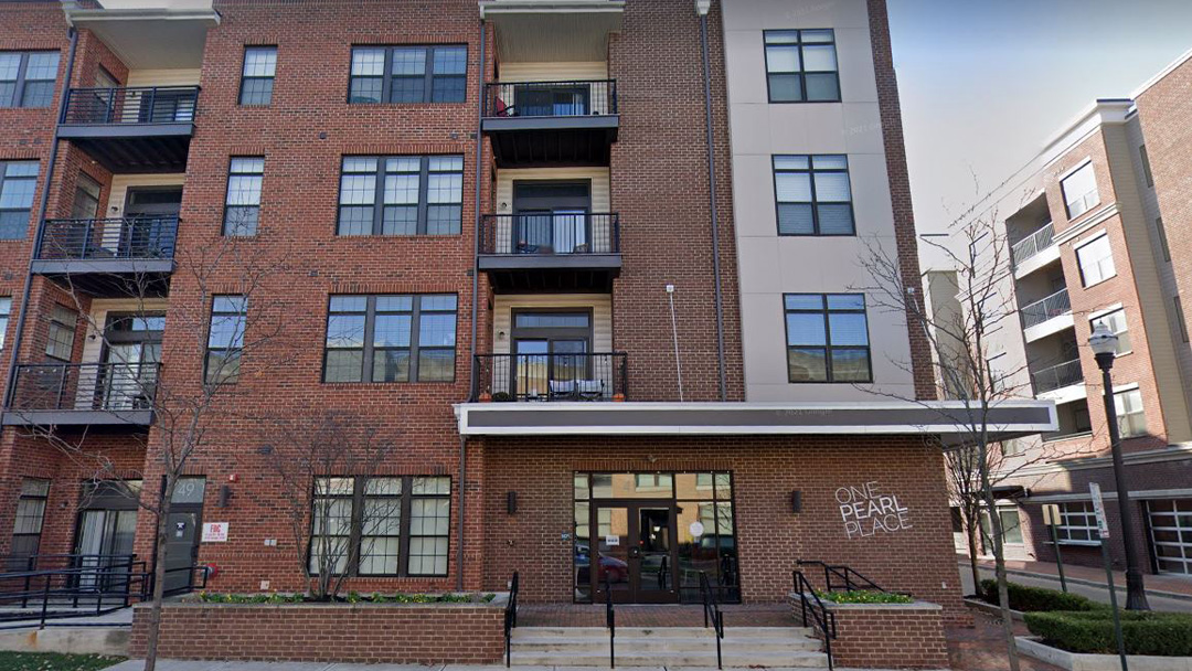 One Pearl Place Apartments